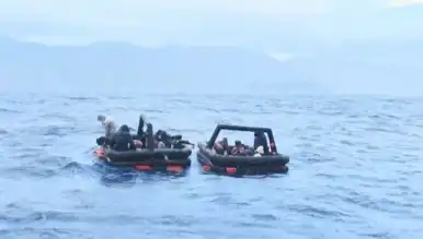 Ege Denizi'nde 37 Düzensiz Göçmen Kurtarıldı