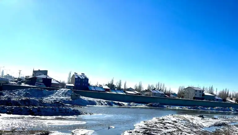Doğu Anadolu'da Şiddetli Soğuklar: Yaşamı Felç Etti